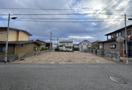 秋田市新屋松美町　B区画