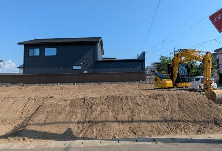 秋田市新屋松美ガ丘北町
