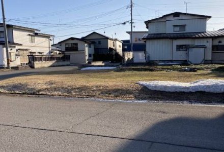 横手市睦成字八幡田