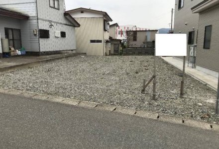 湯沢市愛宕町三丁目