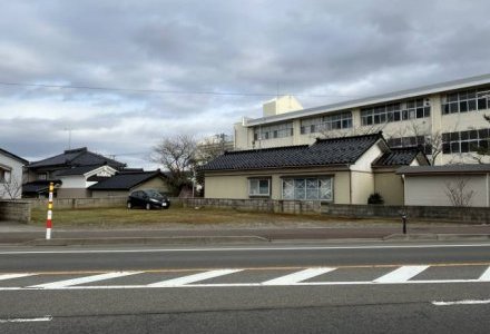 にかほ市象潟町字妙見下