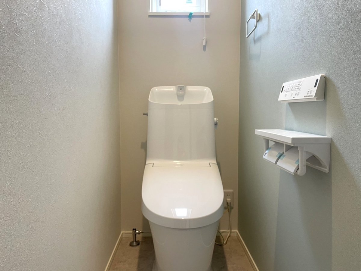 【トイレ】　節水型のトイレで日々のランニングコストも削減