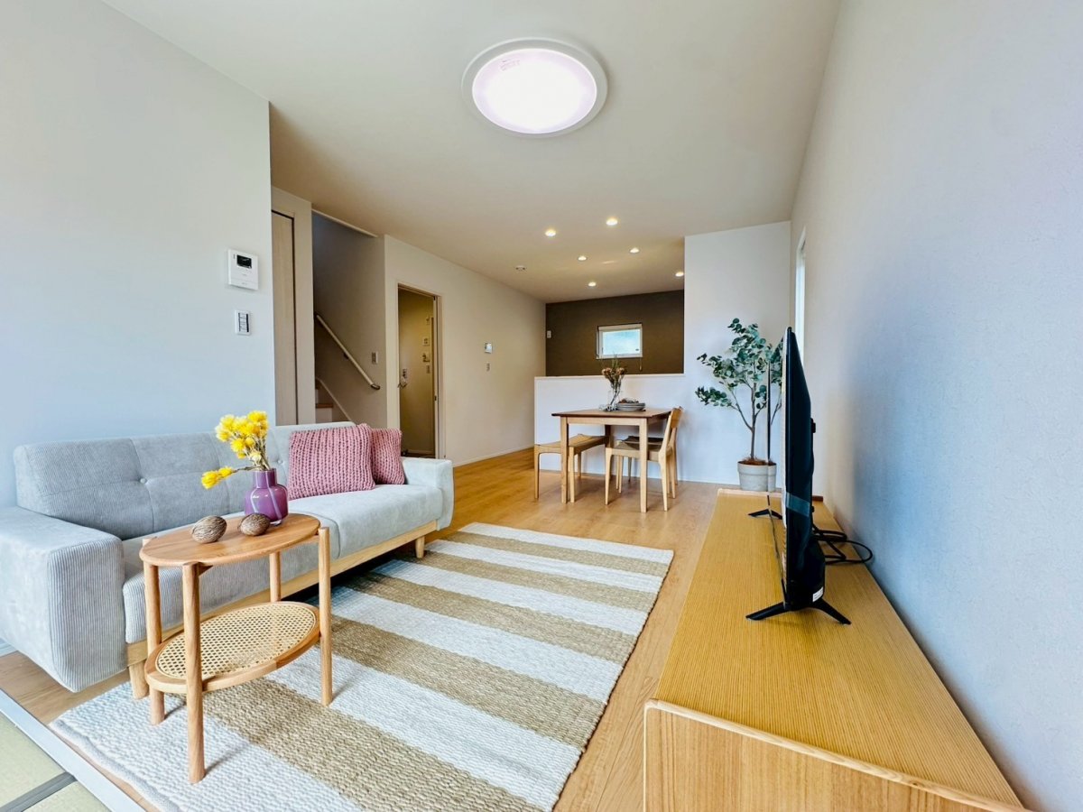 同仕様写真【リビング　１６．５帖】