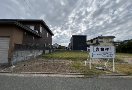秋田市泉中央五丁目93-3 C区画