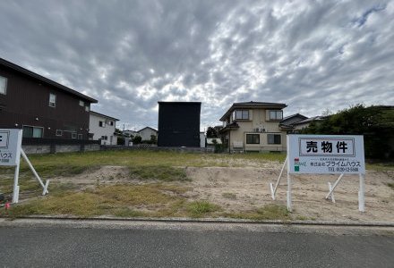 秋田市泉中央五丁目93-2 B区画