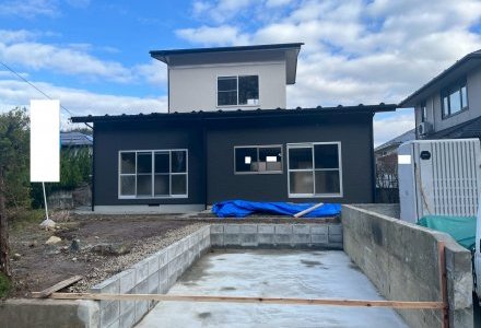 秋田市手形山中町　中古戸建