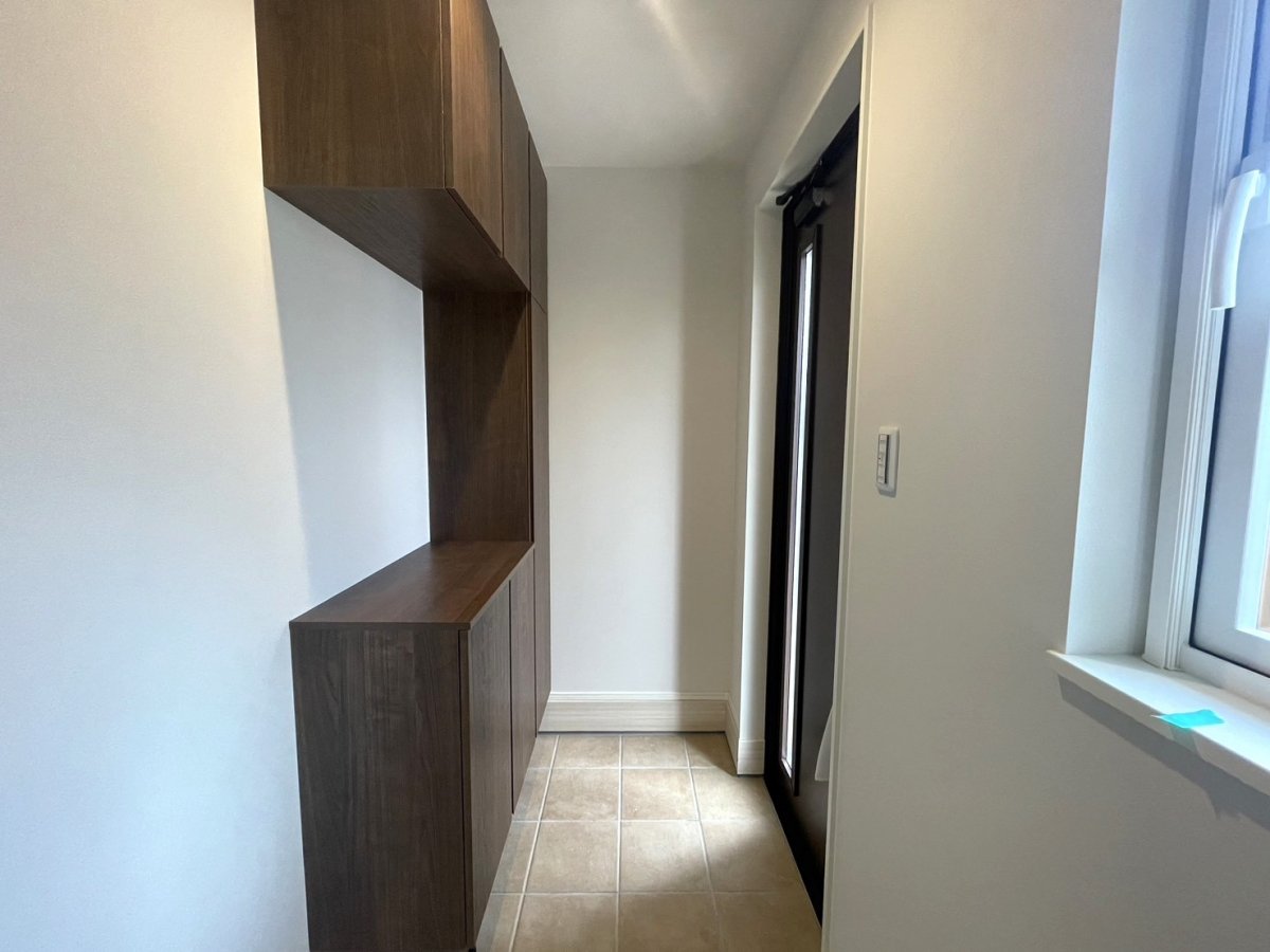 同仕様写真【玄関】