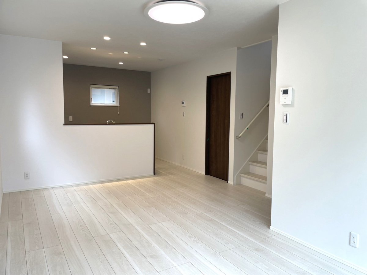 同仕様写真【リビング】