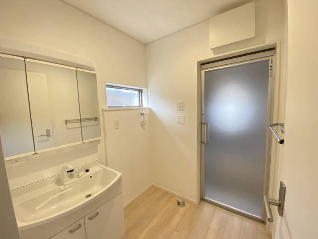 同仕様写真【洗面所】