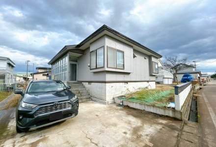 横手市十文字町梨木字羽場下　中古住宅