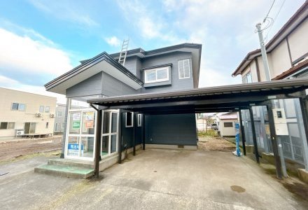 横手市朝日が丘一丁目　中古住宅
