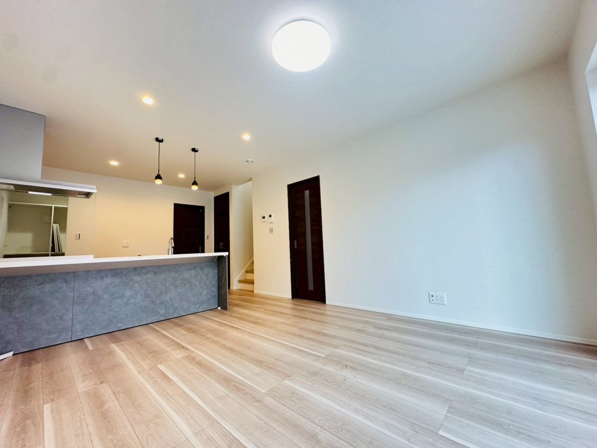 同仕様写真【リビング】