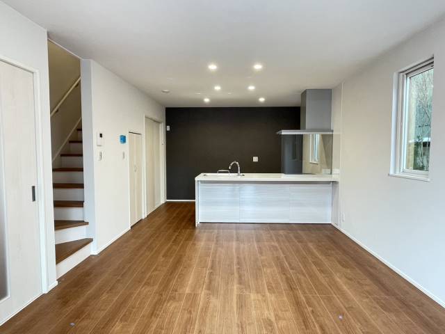 同仕様写真【リビング】　