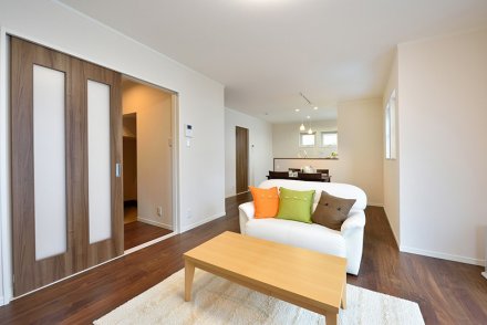 生活動線を意識した、無駄のないシンプルな家