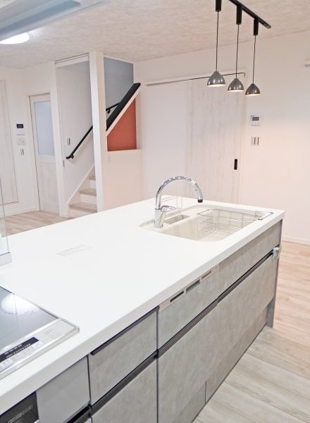 クロスが映える45坪のひろびろ住まい