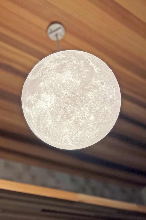 2F 衣装部屋ライト